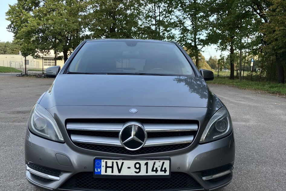 Mercedes-Benz B 180, 2012, 1.8, 80 kW, дизель, автомат, передний привод