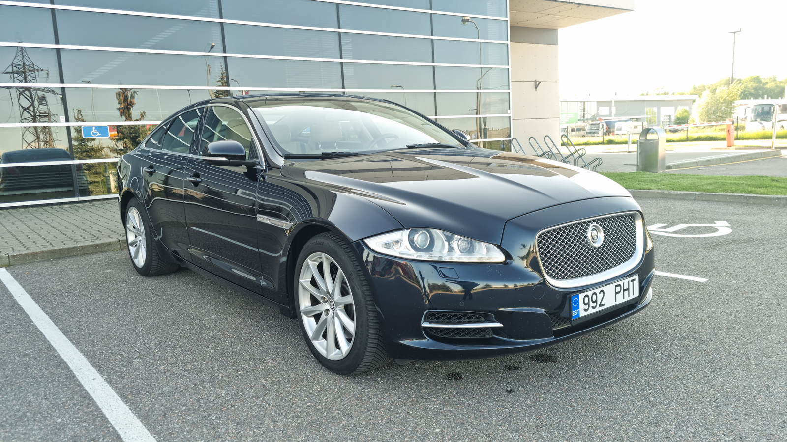 Jaguar XJ Premium Luxury 3.0 202kW 2012, photo 2/8