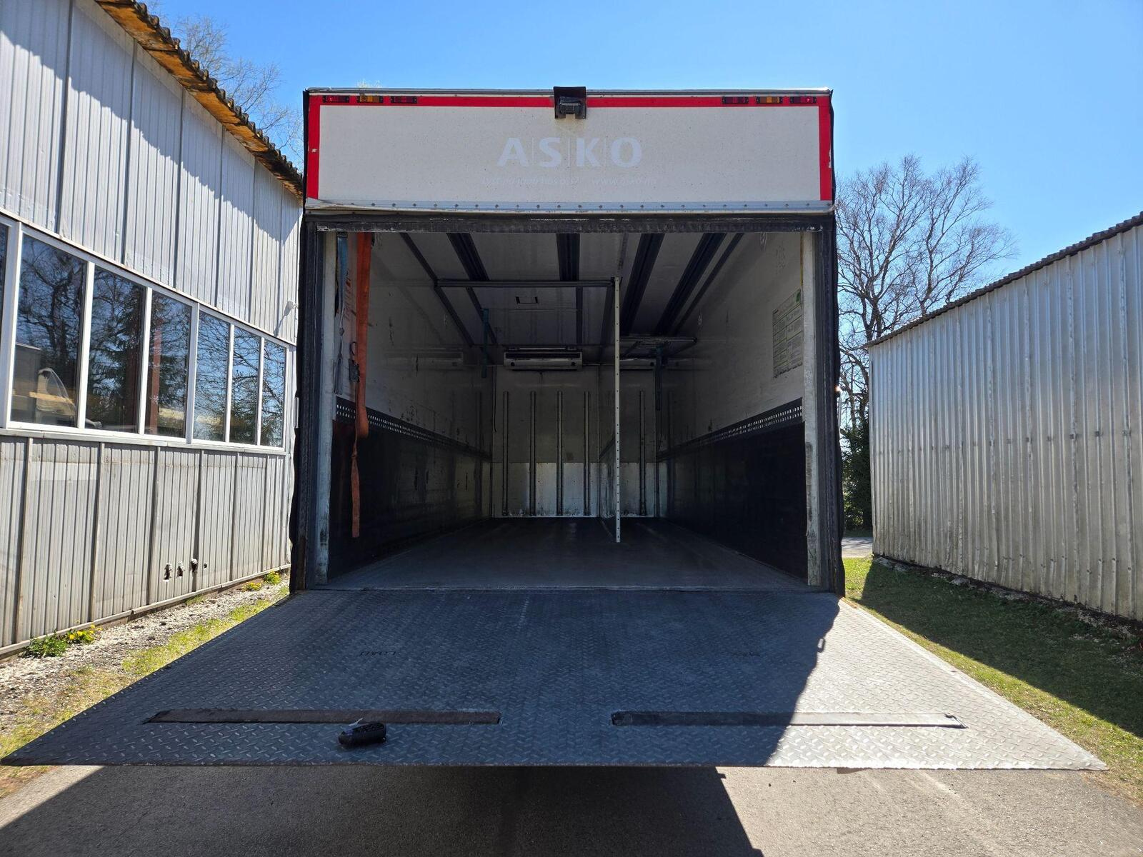 Scania P360 DB6x2*4HNB 2016, kuva 3/16