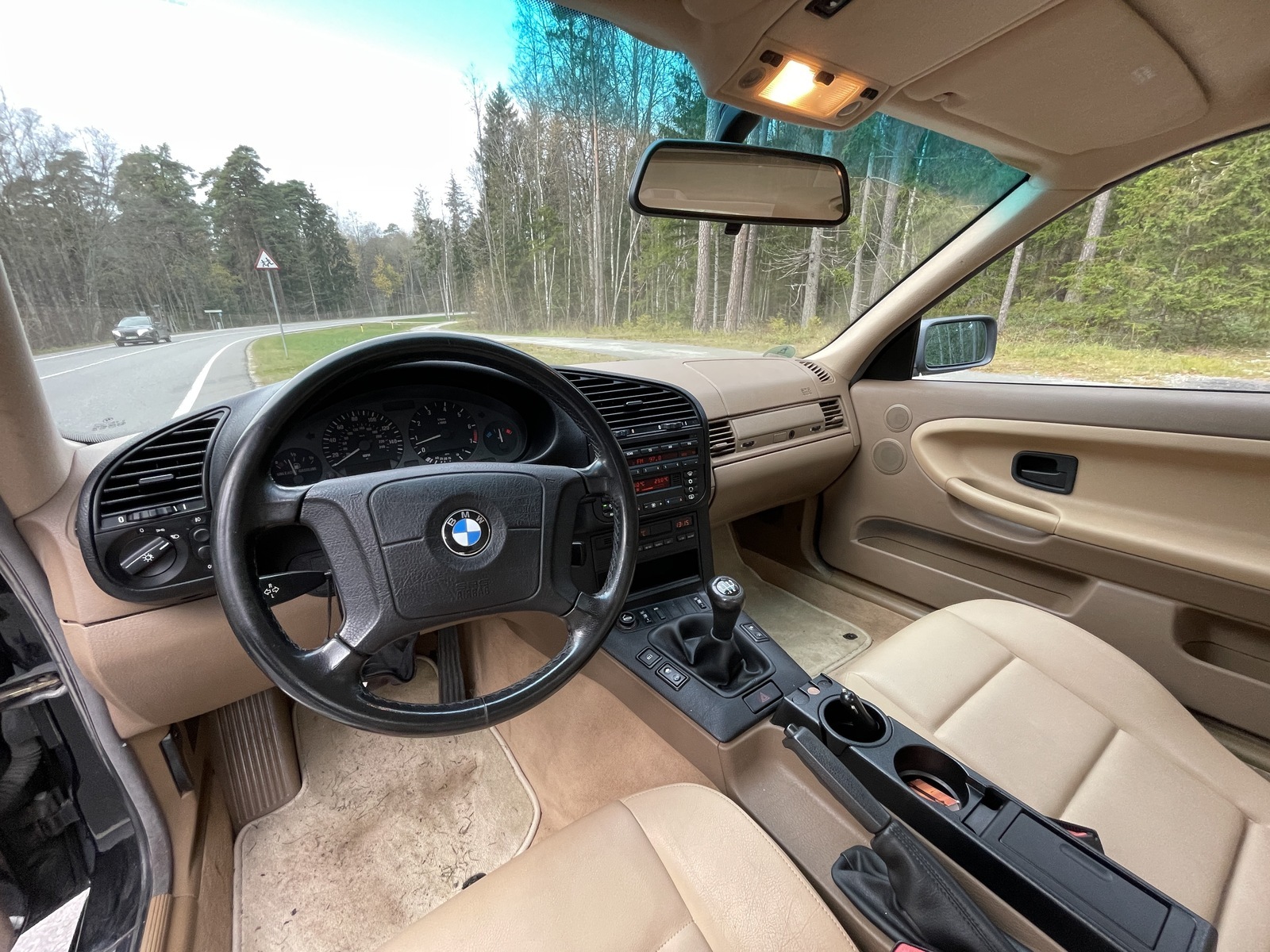BMW 318 1996, kuva 2/11