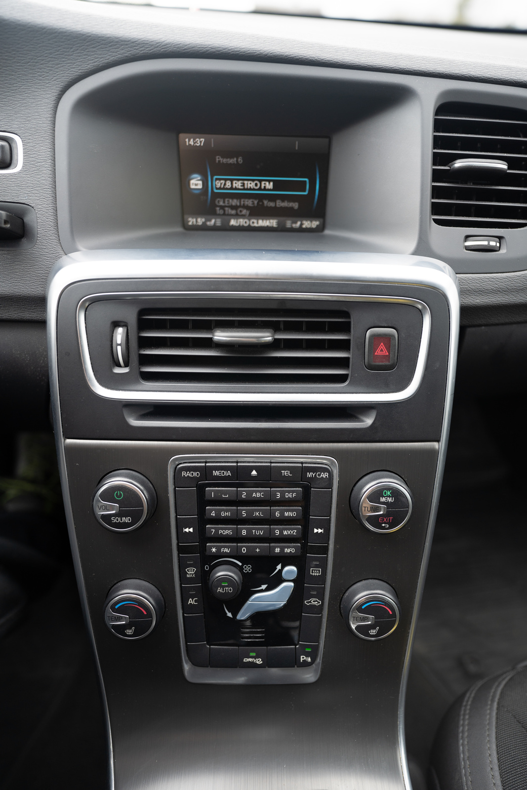 Volvo V60 2011, photo 6/13