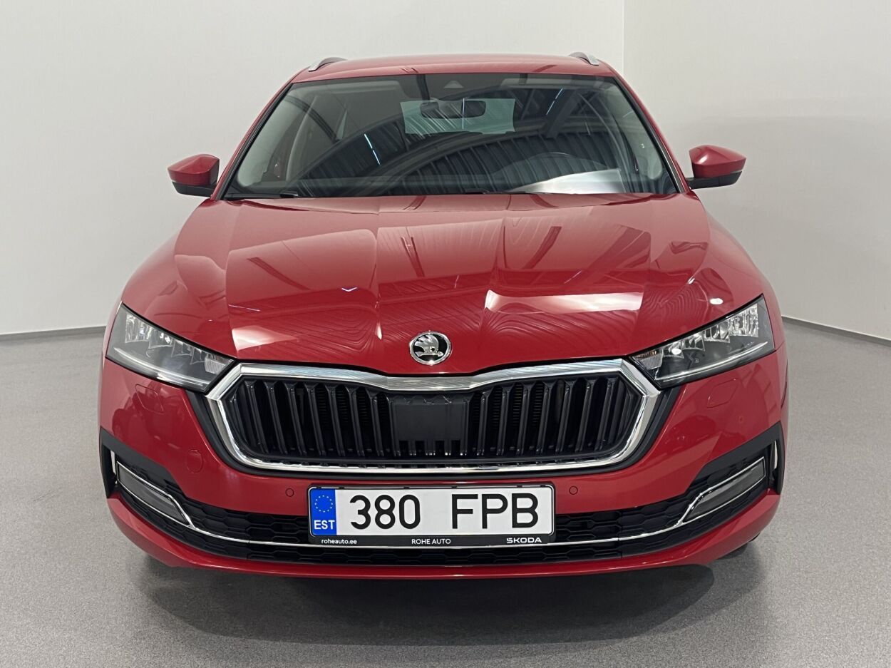 Škoda Octavia 2021, photo 2/28