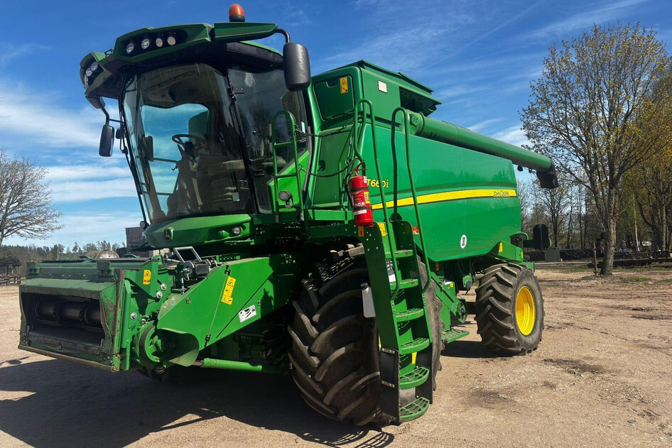 John Deere T660, 9.0, 285 kW, diesel, front-wheel drive