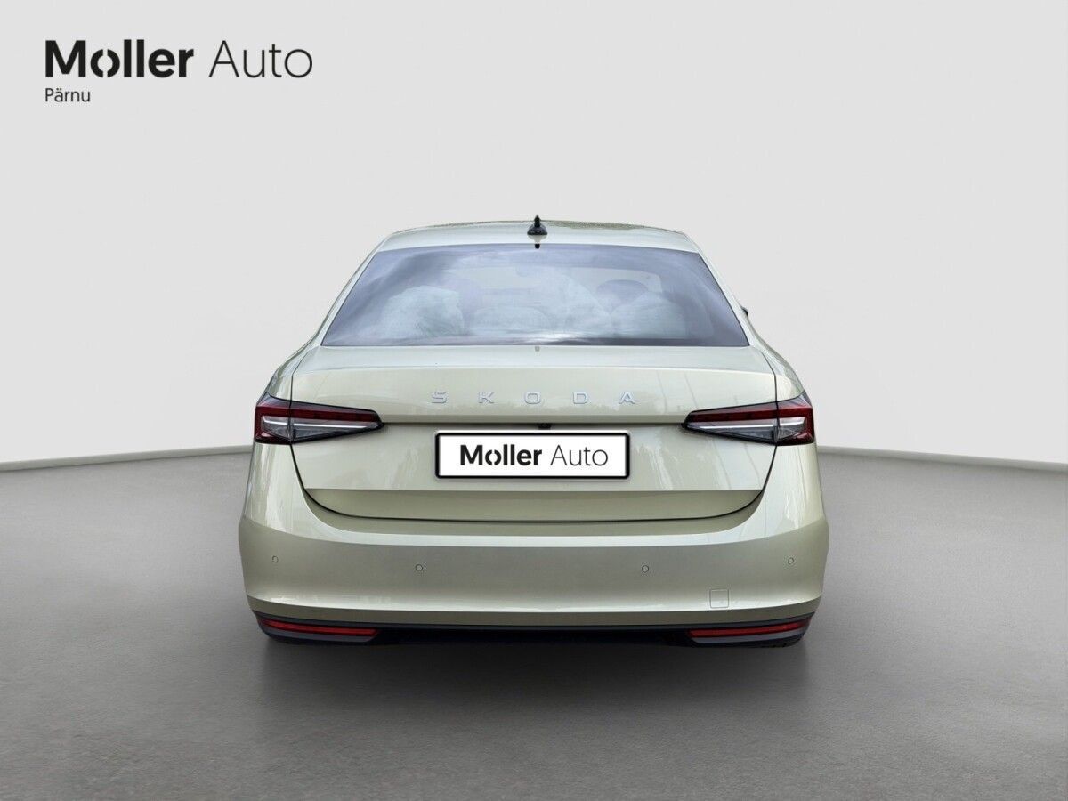 Škoda Superb 2024, photo 4/10