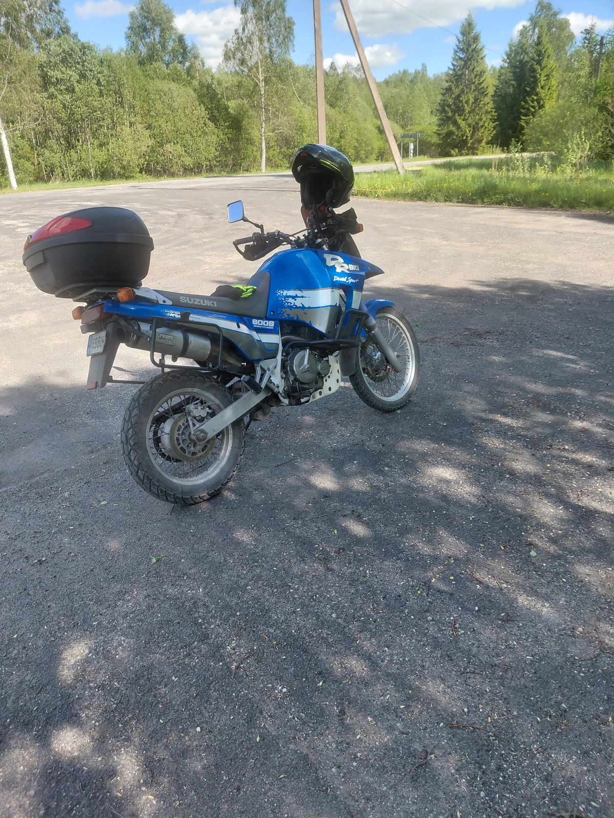 Suzuki DR 800SU 1991, kuva 2/5