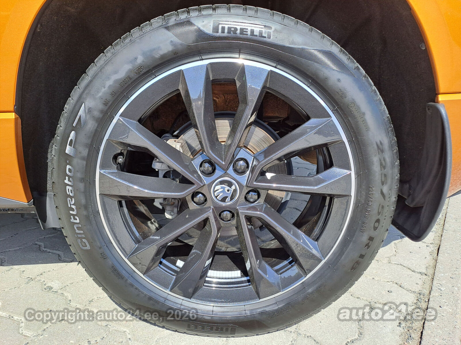 Škoda Karoq 2025, photo 7/7