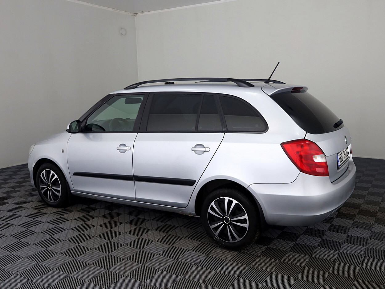 Škoda Fabia 2012, photo 4/7