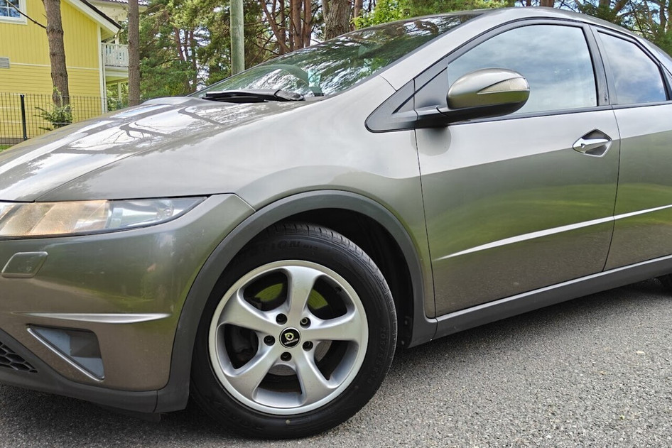 Honda Civic, 2006, 1.3, 61 kW, бензин, механическая, передний привод