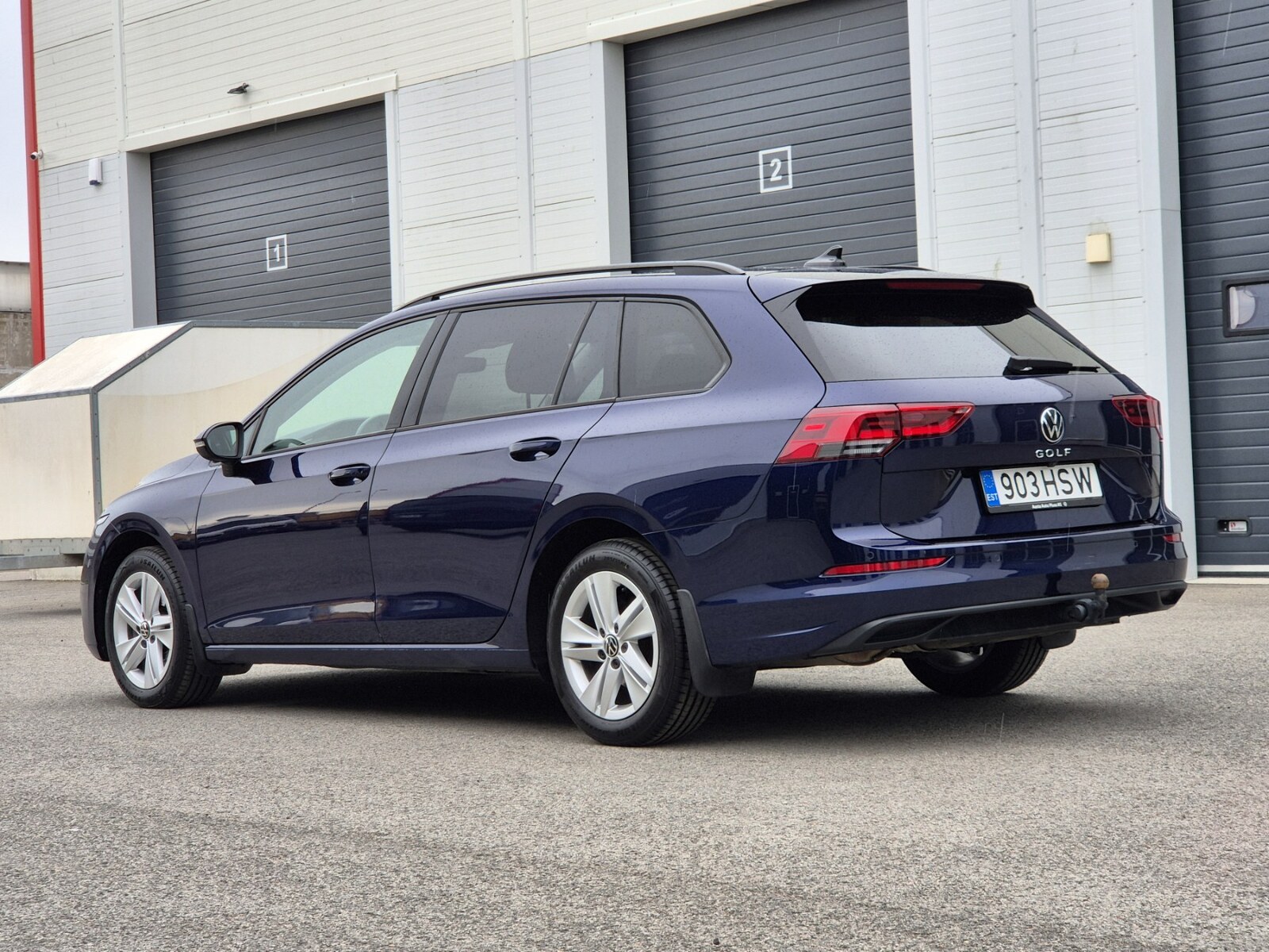 Volkswagen Golf 2023, photo 3/10
