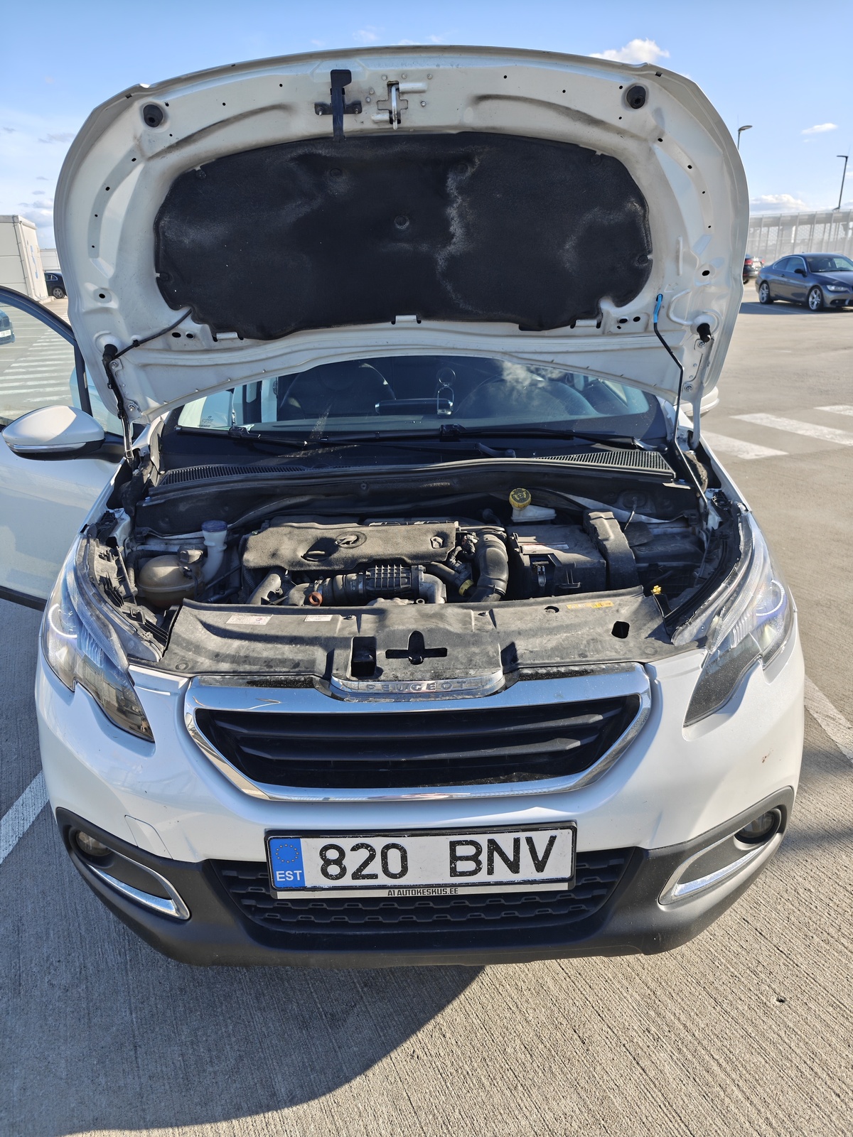 Peugeot 2008 2015, photo 7/19