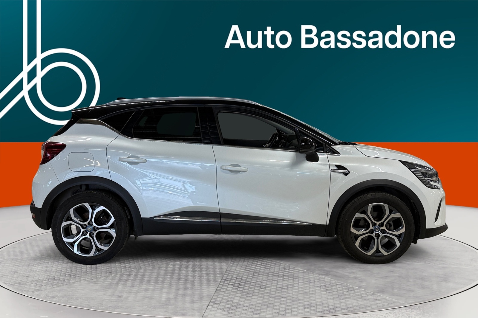 Renault Captur 2021, photo 6/37