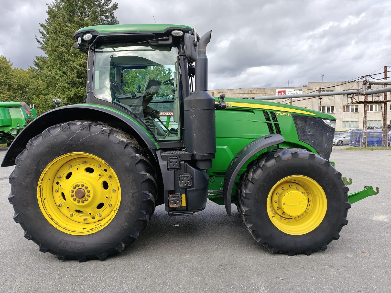 John Deere 7290R e23, photo 2/19