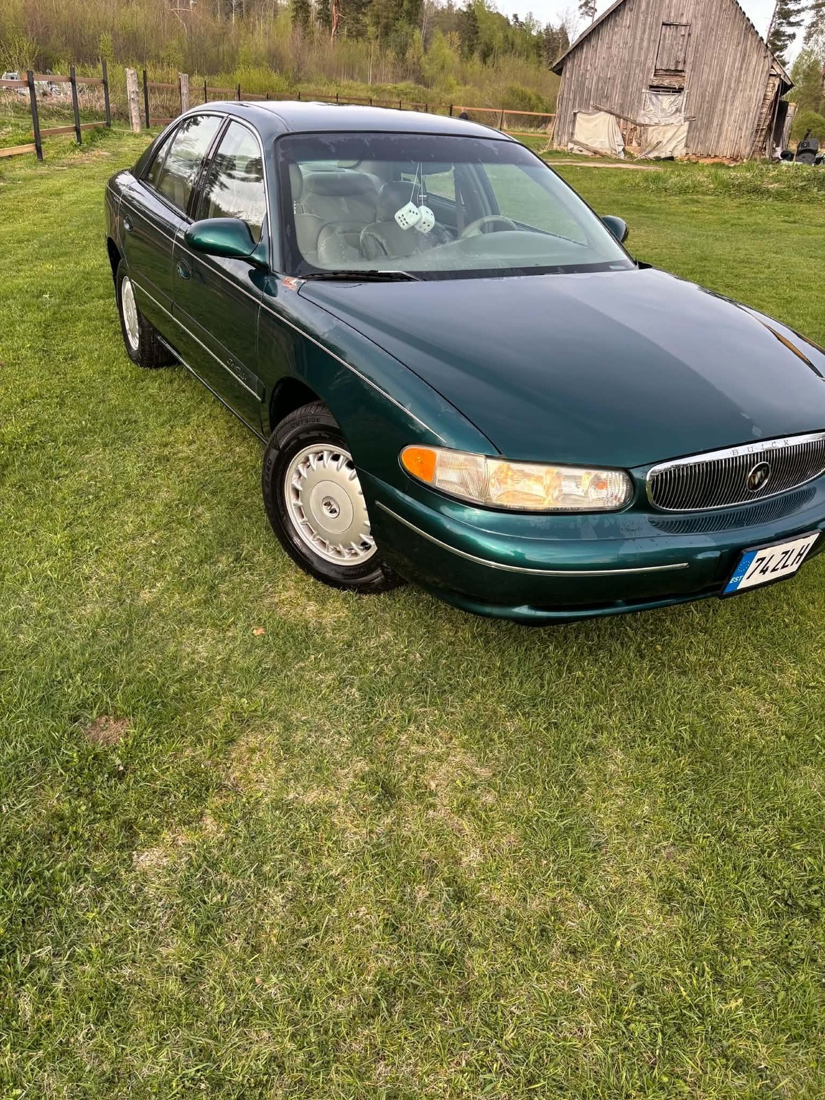 Buick Century 1997, photo 2/10