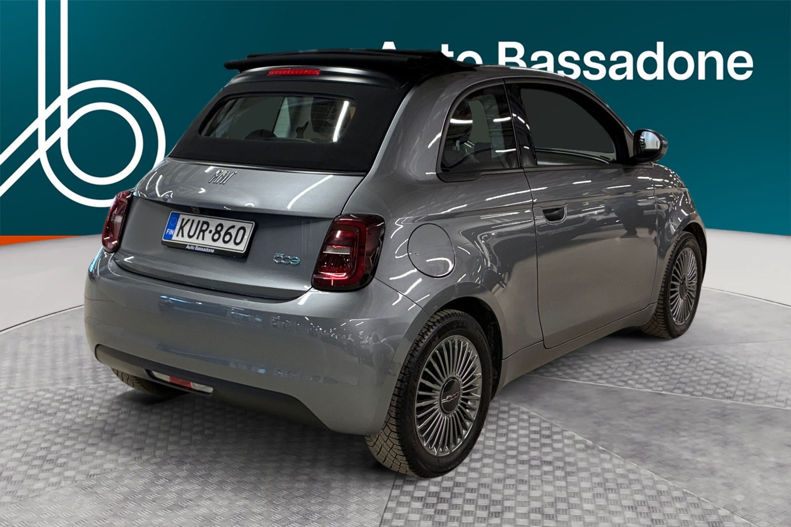 Fiat 500e 2022, photo 4/39