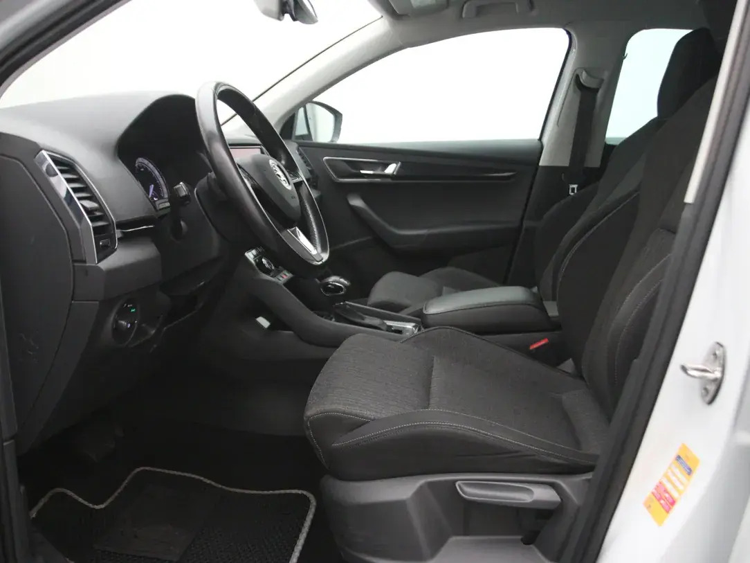 Škoda Karoq 2019, photo 4/37