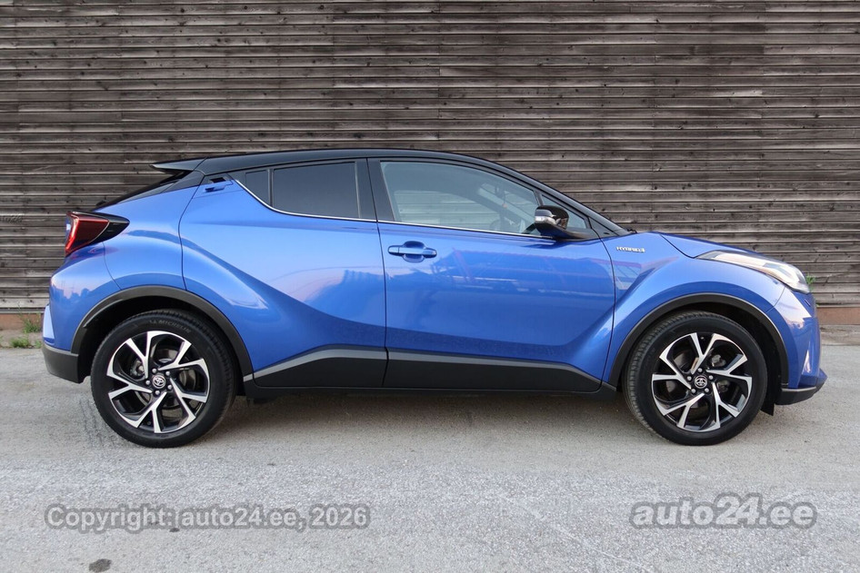 Toyota C-HR, 2022, 1.8, 72 kW, hybrid (petrol/electric), automatic, front-wheel drive