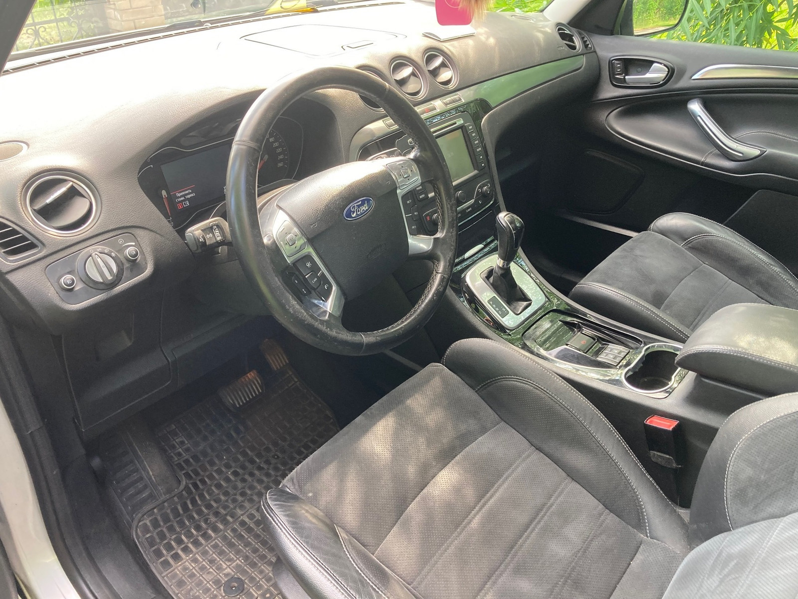 Ford Galaxy 2011, kuva 6/8