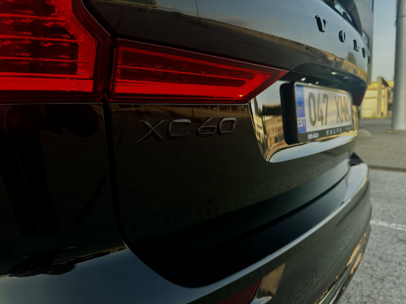 Volvo XC60 2024, photo 4/7