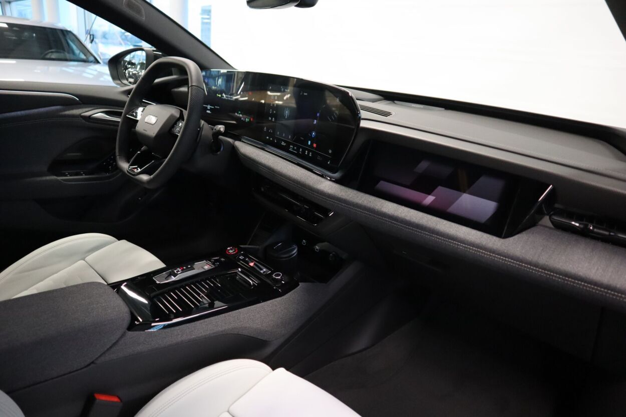 Audi A6 e-tron 2025, photo 4/14