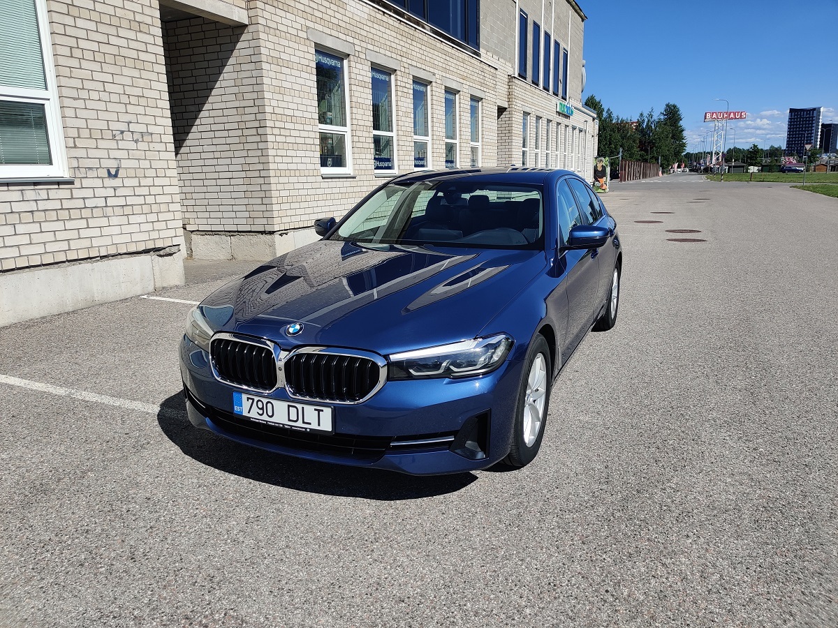 BMW 520 2021, photo 2/8
