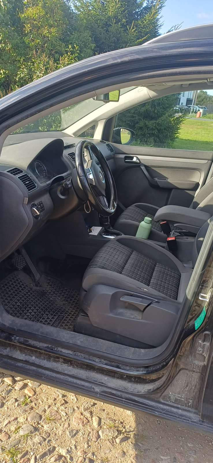 Volkswagen Touran 2012, photo 4/10