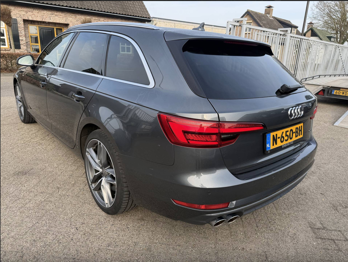 Audi A4 2016, photo 4/12