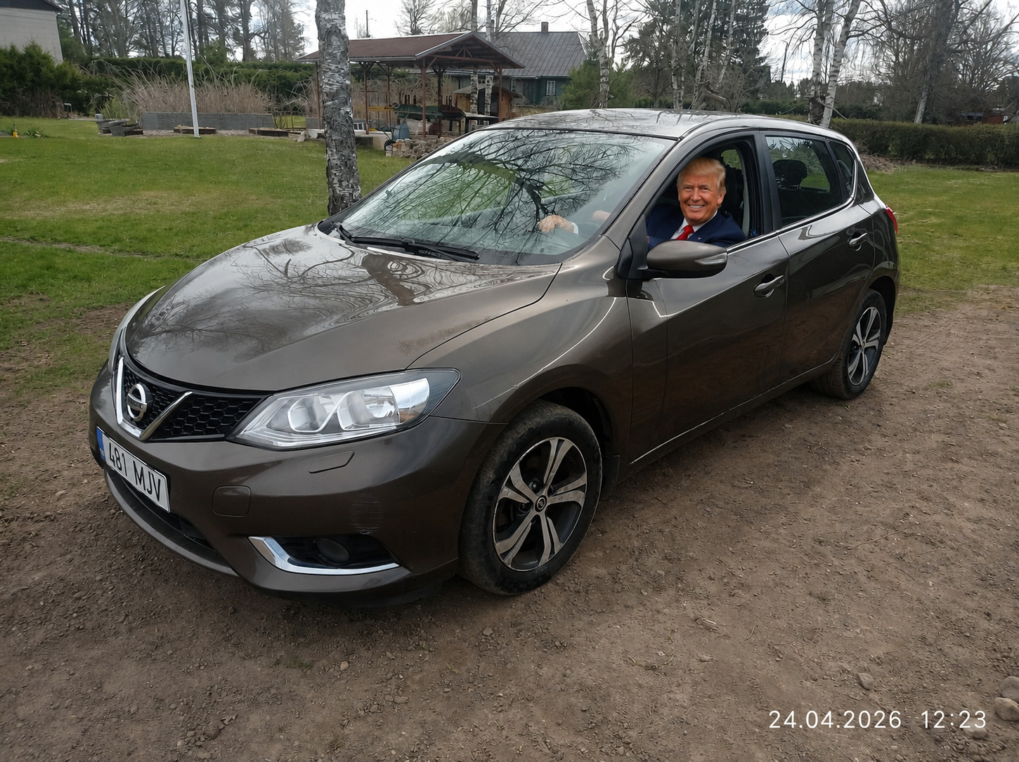 Nissan Pulsar 2015, kuva 2/10