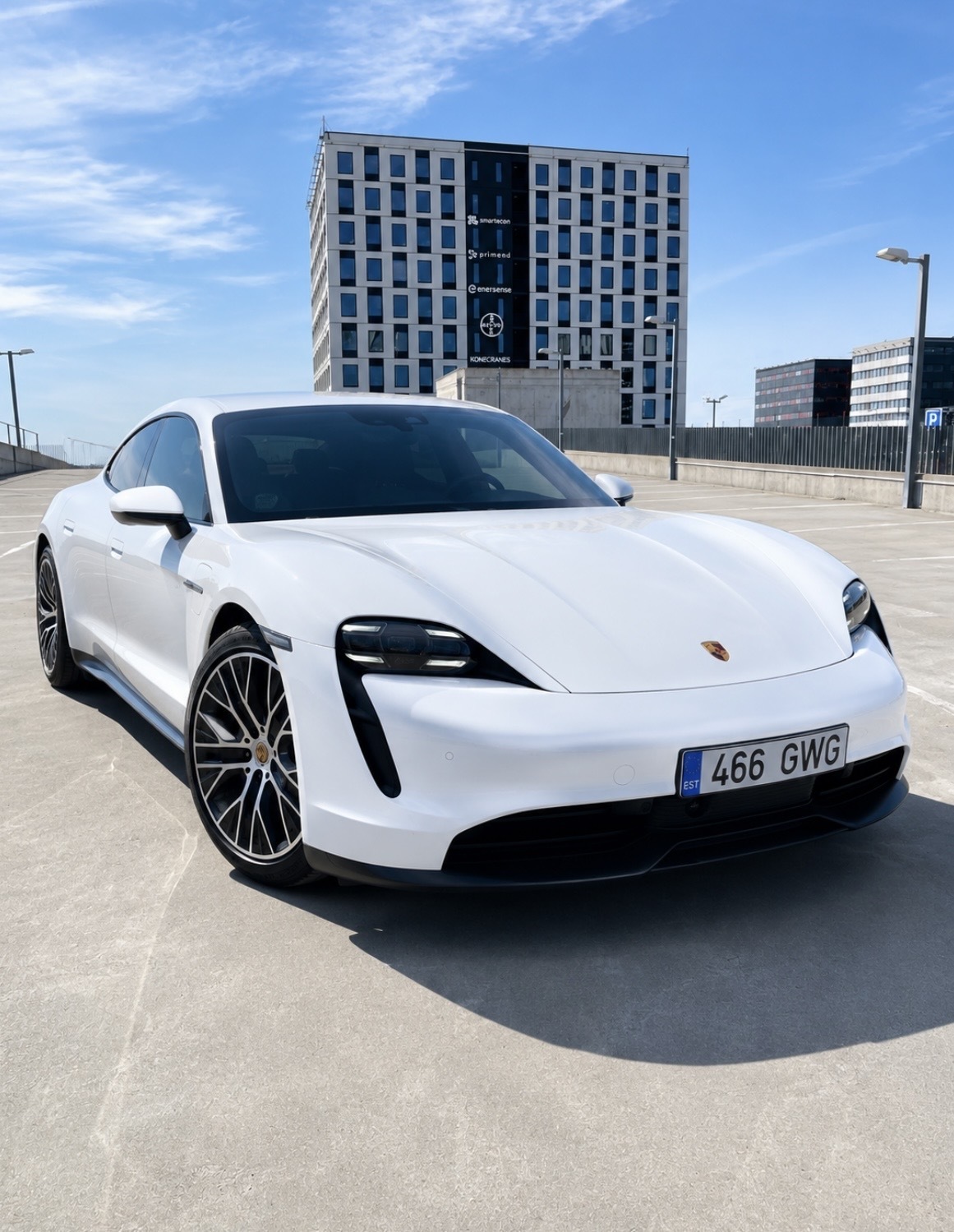 Porsche Taycan 350kW