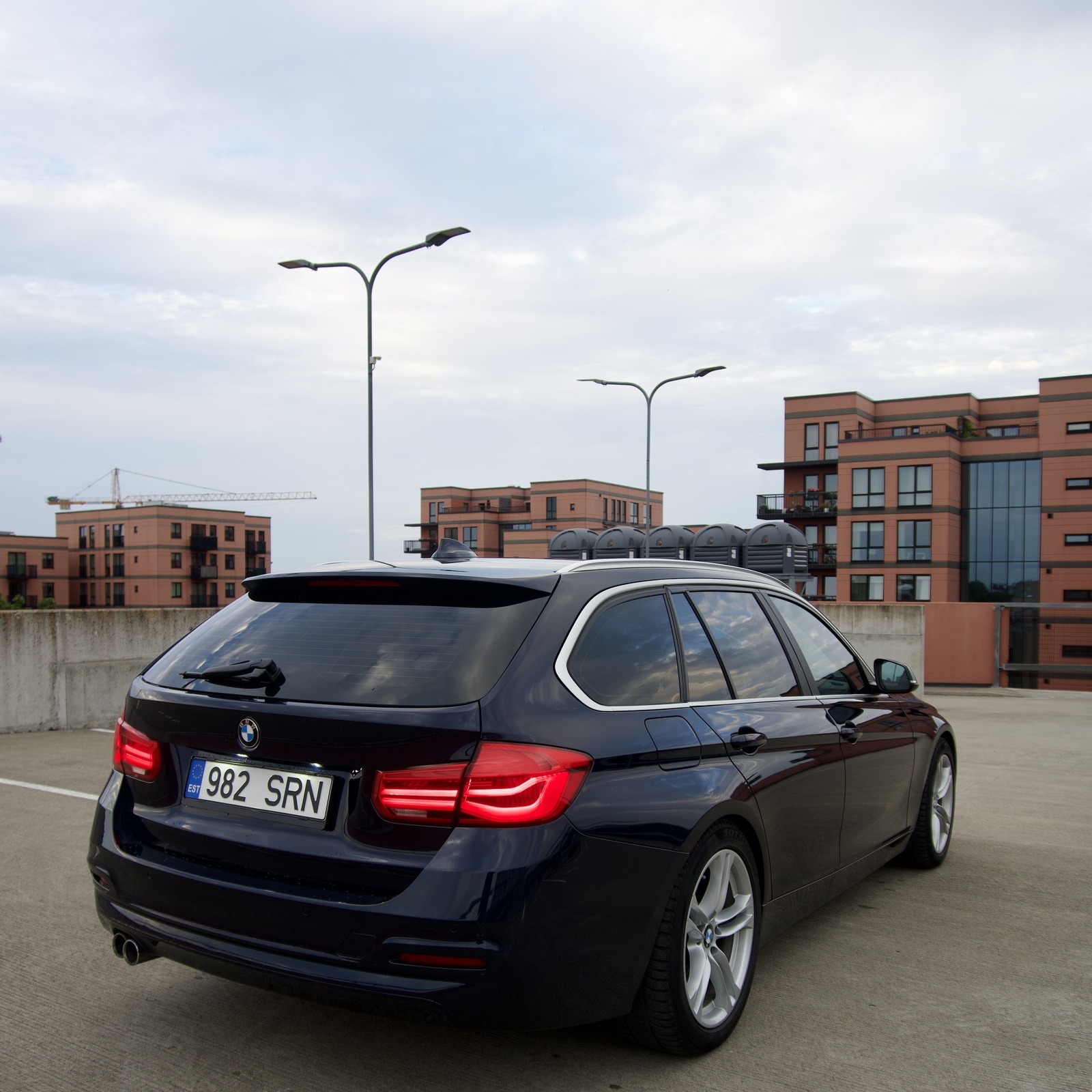 BMW 320 LCI 2016, photo 7/23