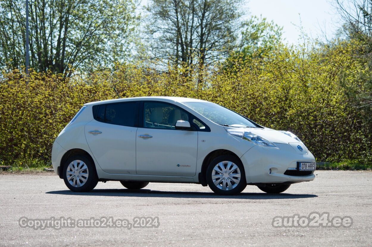 Nissan Leaf 2013, photo 2/10