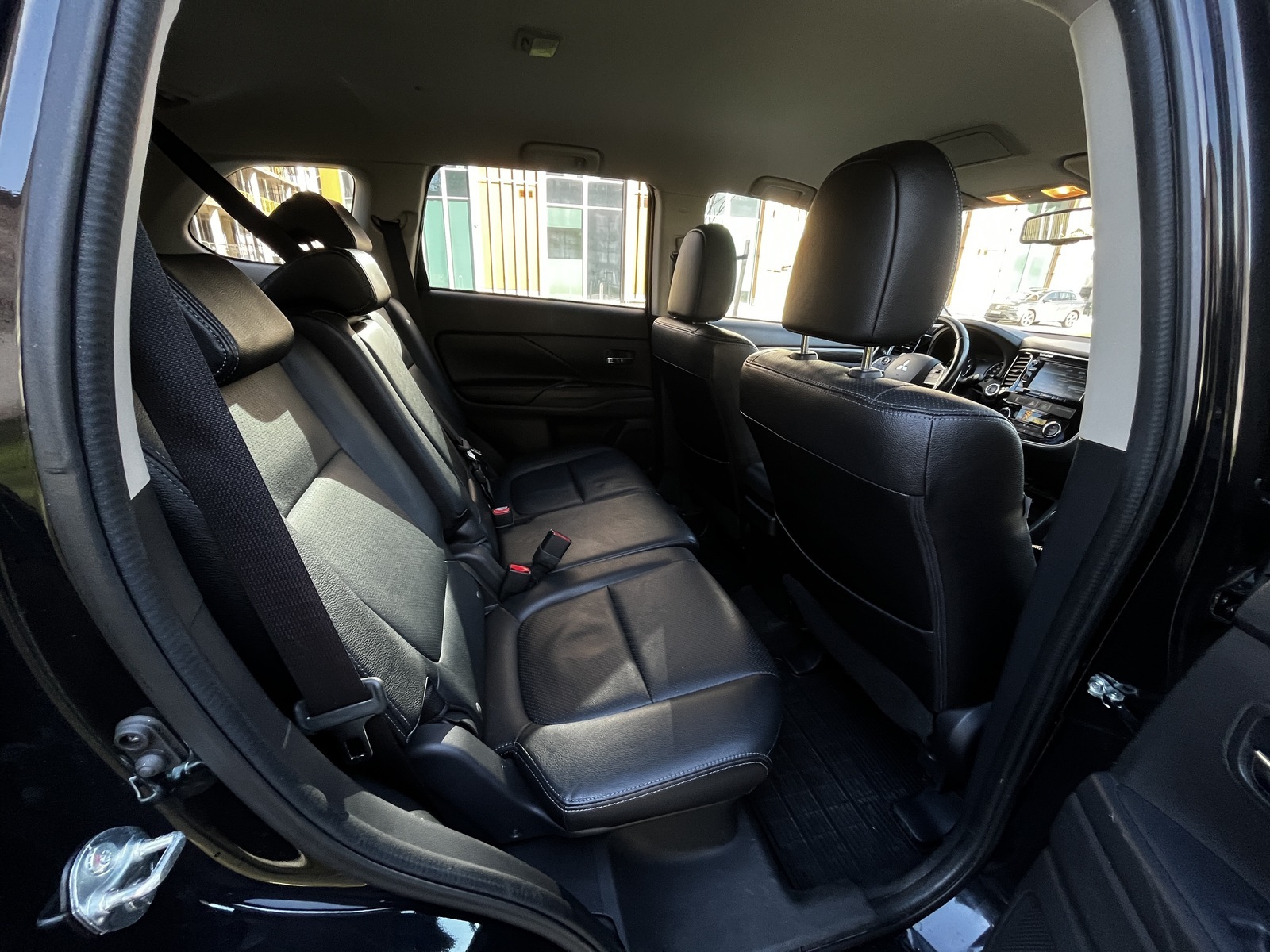 Mitsubishi Outlander 2016, photo 5/12