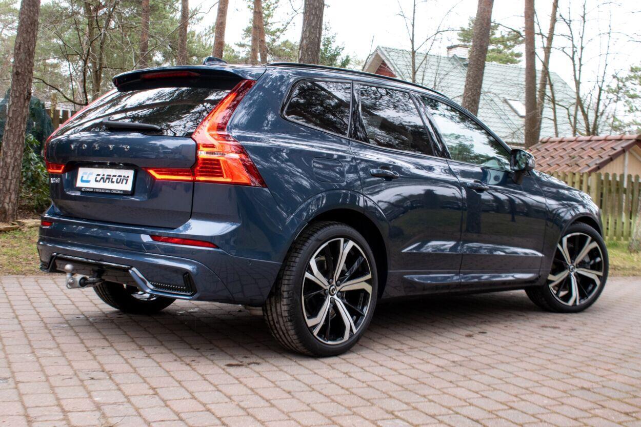 Volvo XC60 2025, photo 2/10