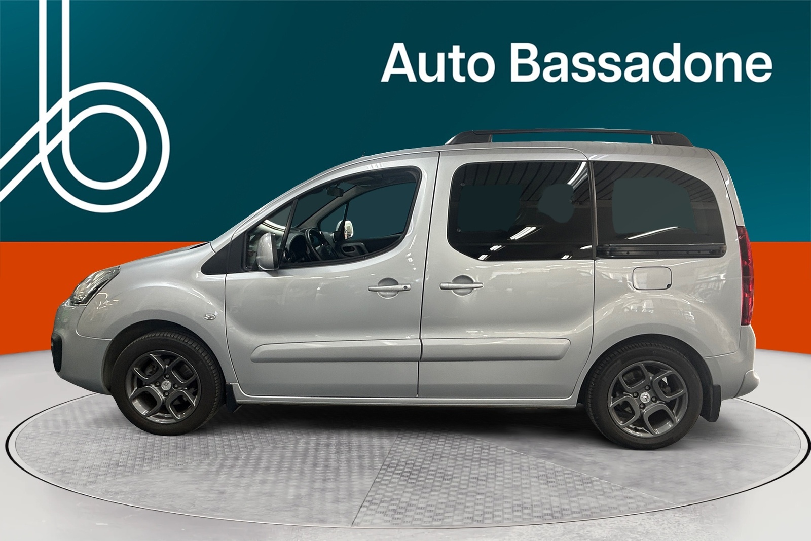 Citroën Berlingo 2017, photo 2/10