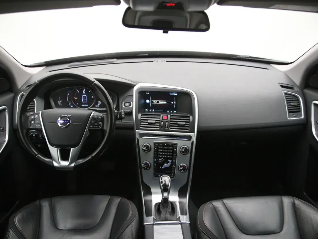 Volvo XC60 Ocean Race 2.0 140kW 2015, photo 2/37