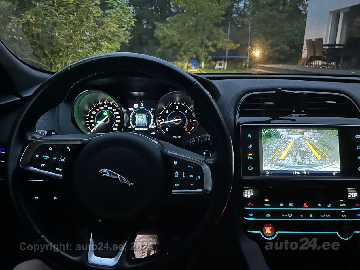 Jaguar F-Pace 2018, kuva 5/6