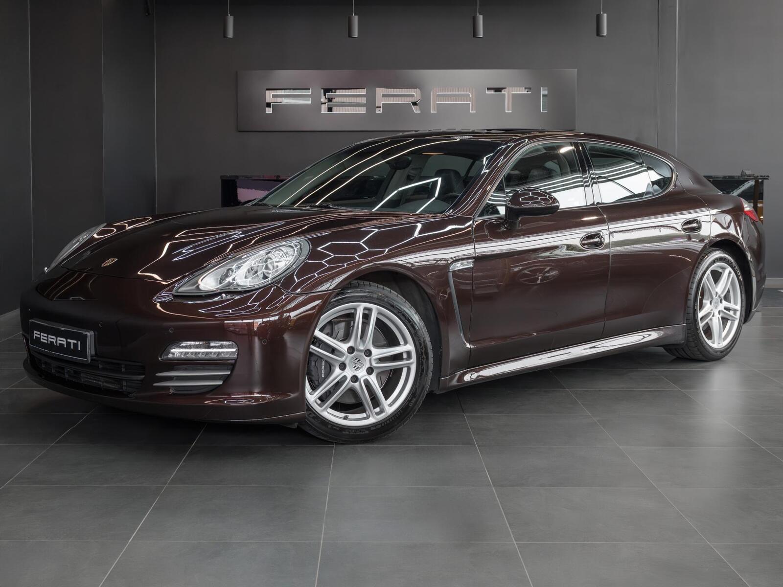 Porsche Panamera 4 3.6 220kW