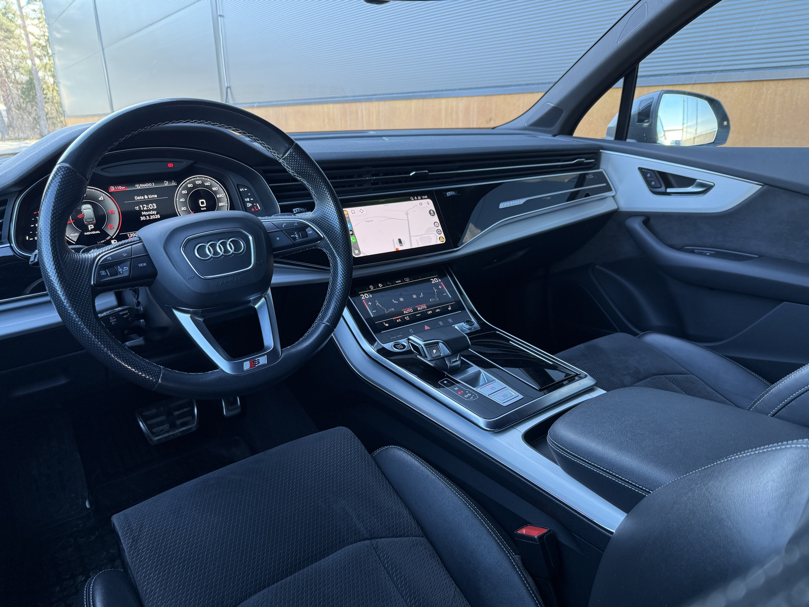 Audi Q7 2022, photo 7/12