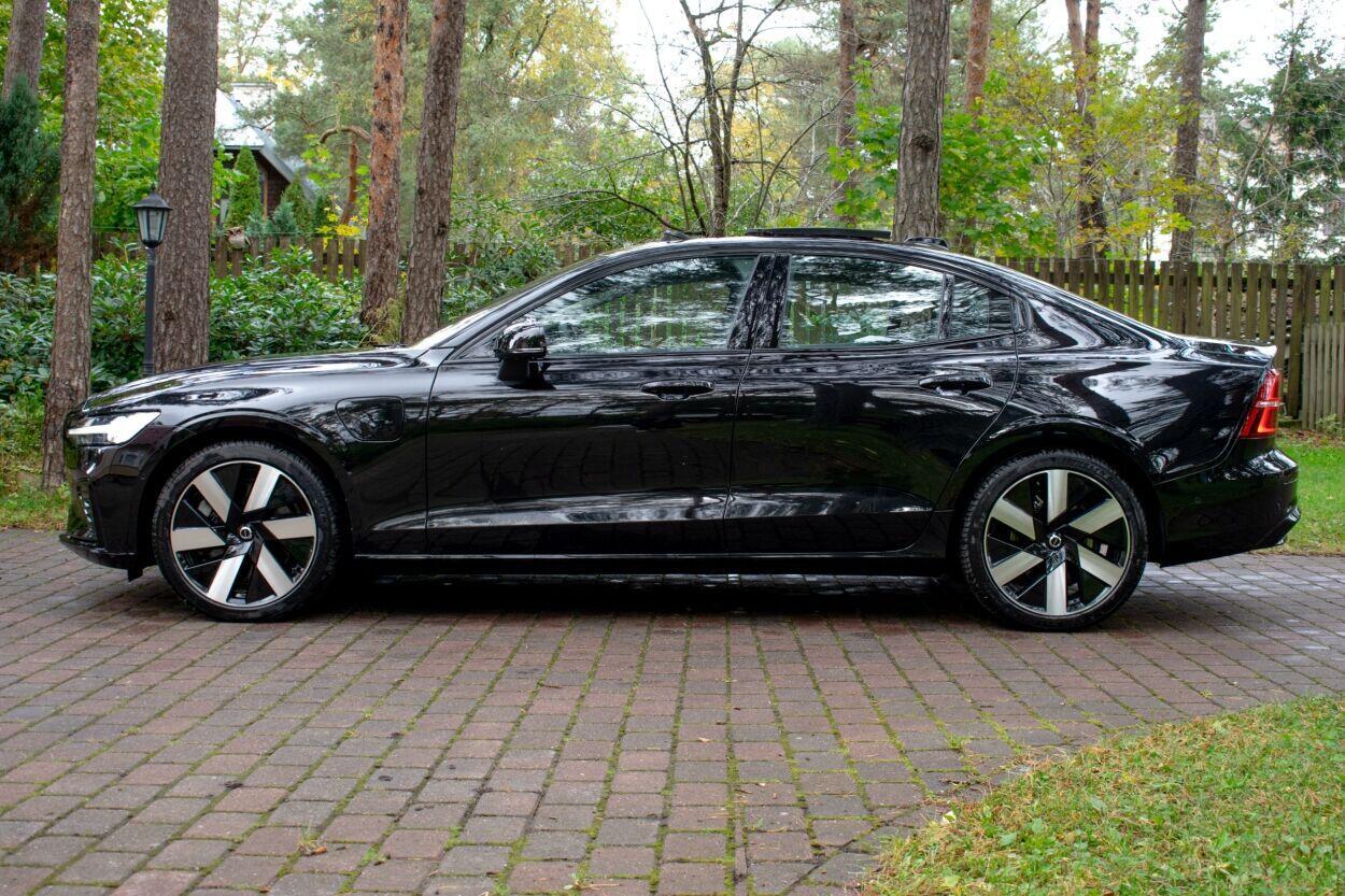 Volvo S60 2024, photo 6/20