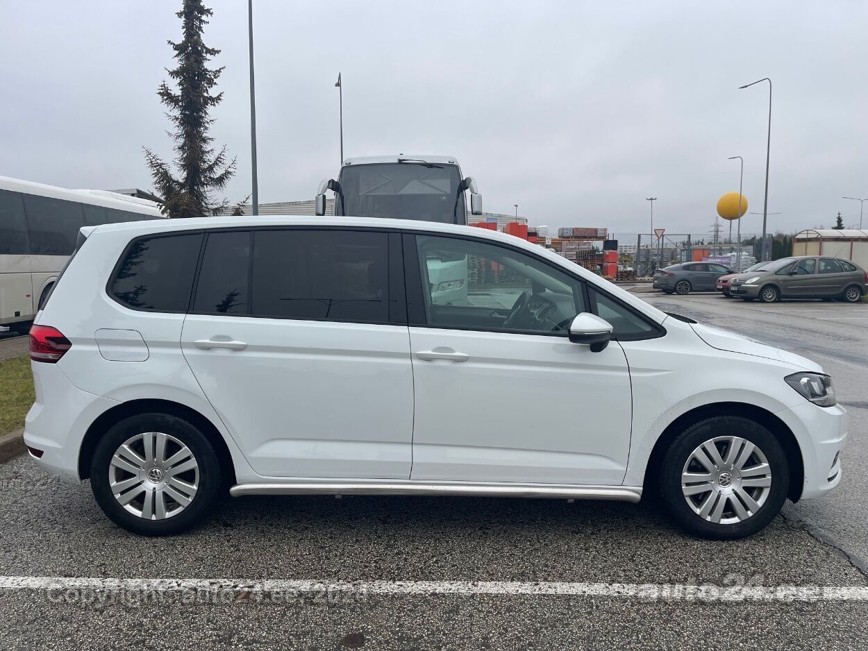 Volkswagen Touran 2017, photo 7/8