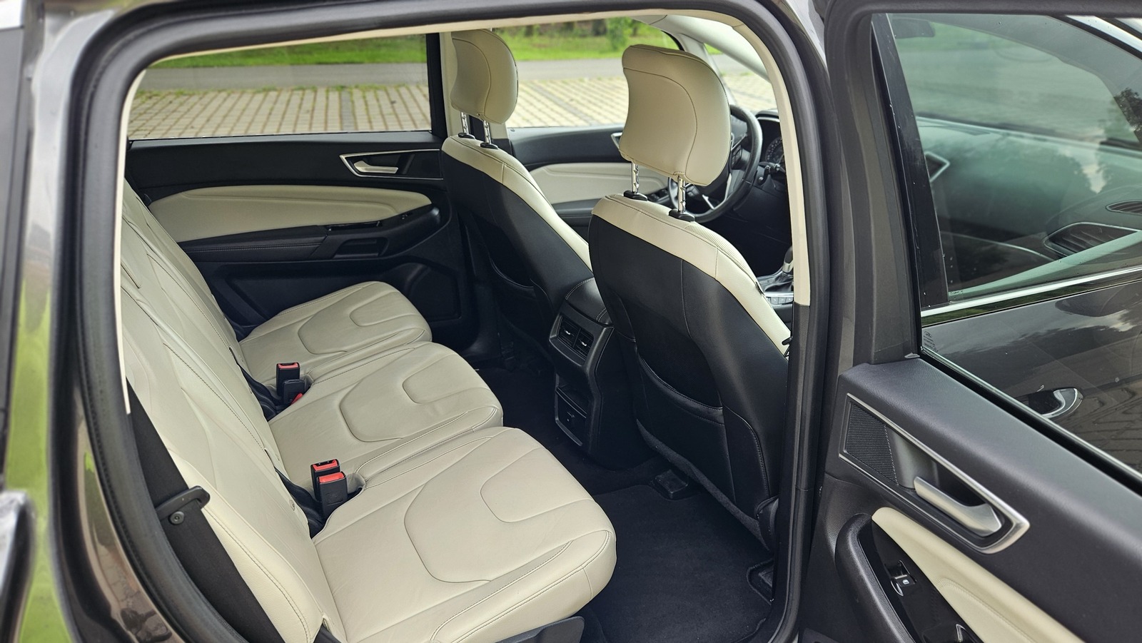 Ford S-Max 2017, photo 6/10