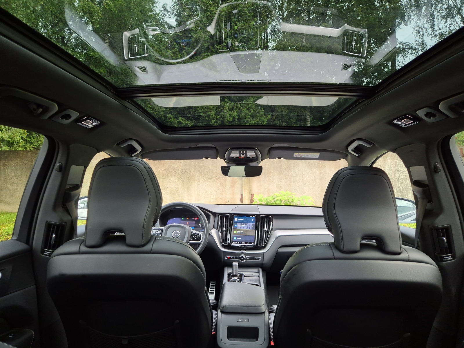 Volvo XC60 2021, photo 7/9