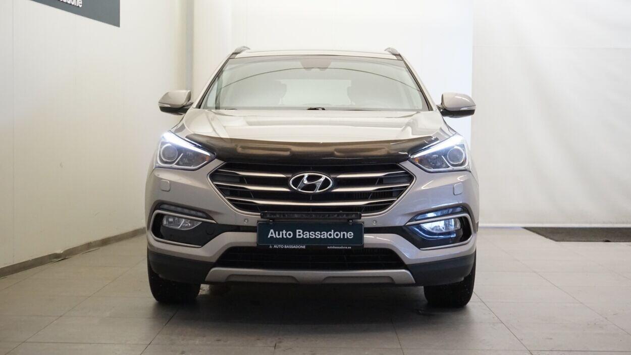 Hyundai Santa Fe CRDi 4WD 2.2 147kW 2018, photo 2/10