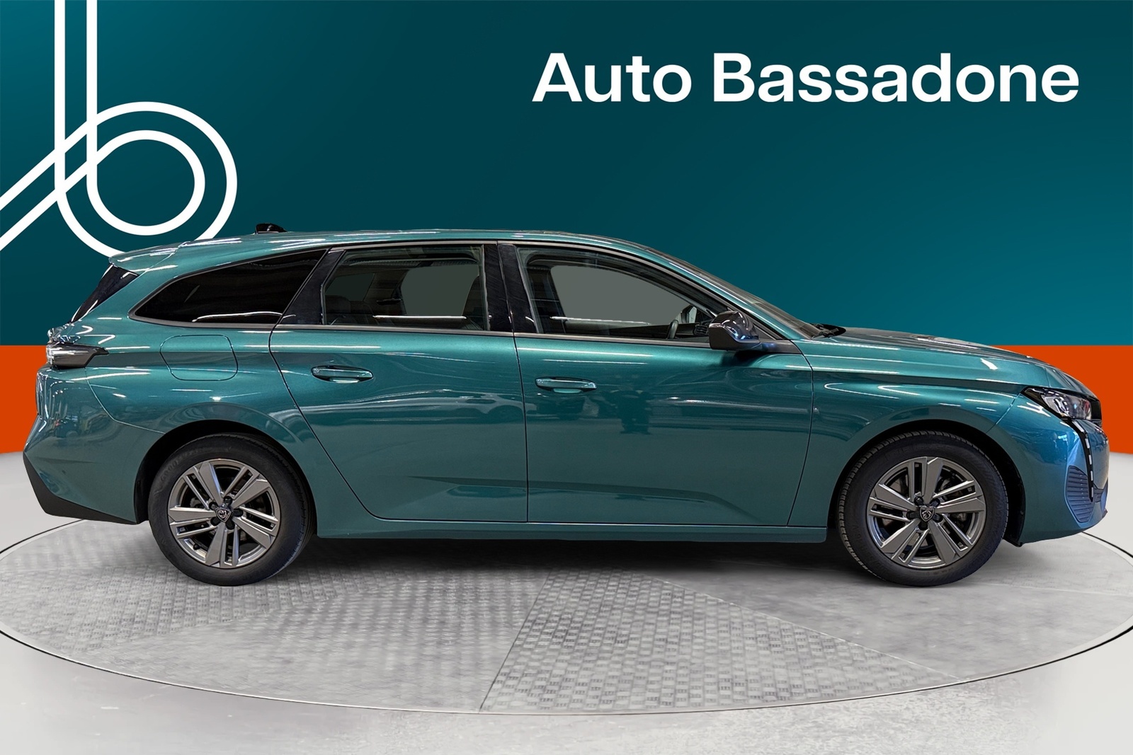 Peugeot 308 2023, photo 6/10