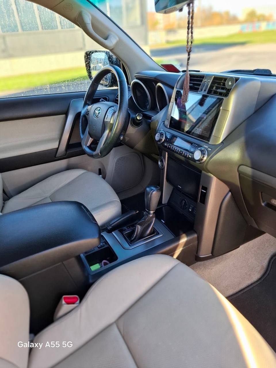 Toyota Land Cruiser 2013, kuva 4/6