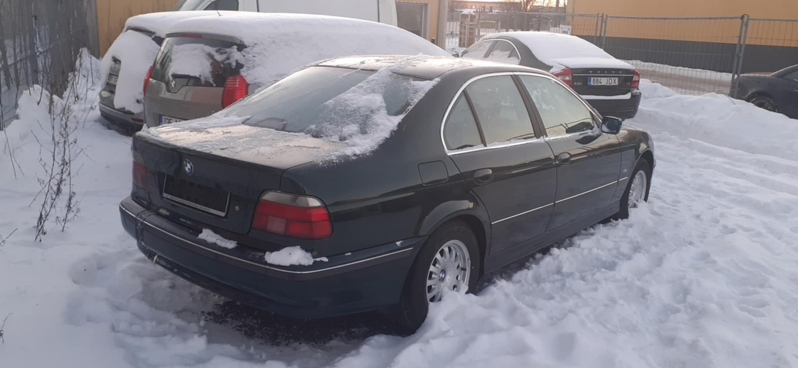 BMW 523
