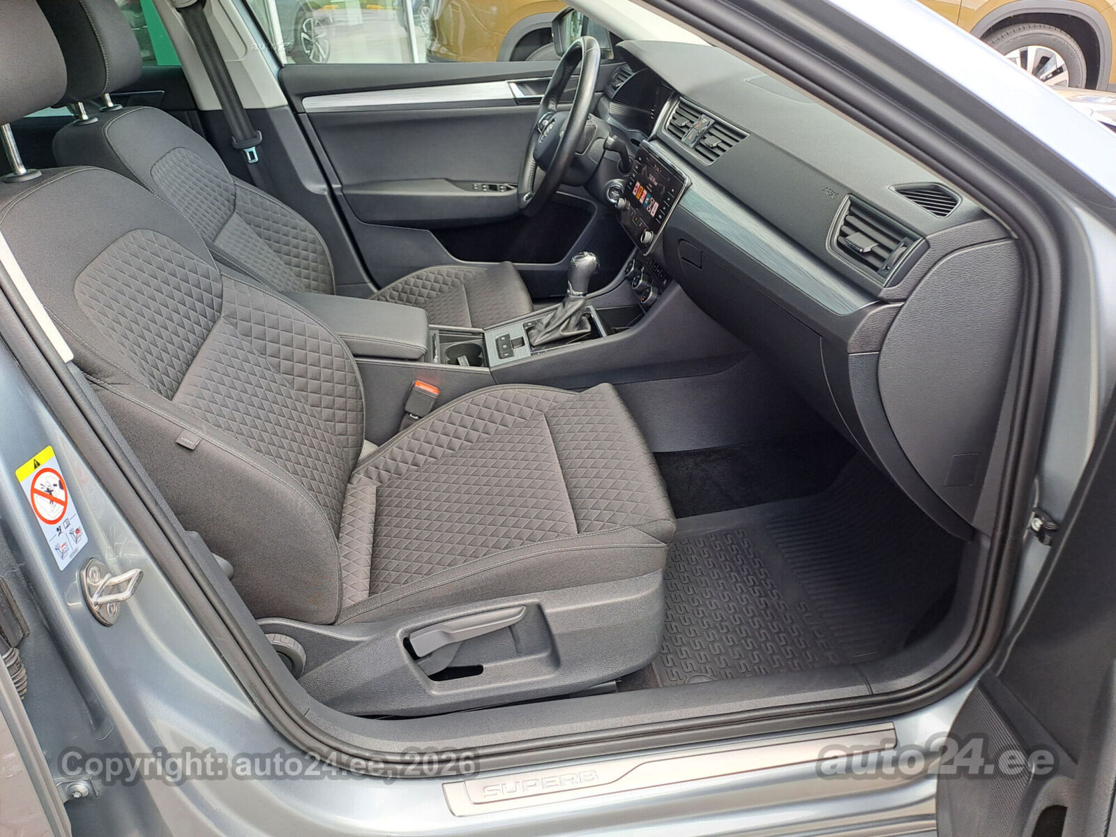 Škoda Superb 2021, photo 5/5