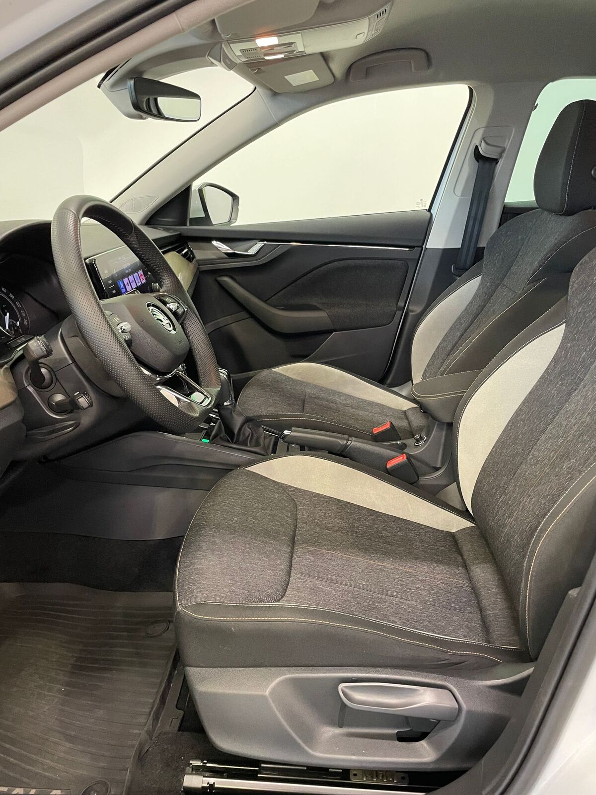 Škoda Scala 2024, photo 6/10