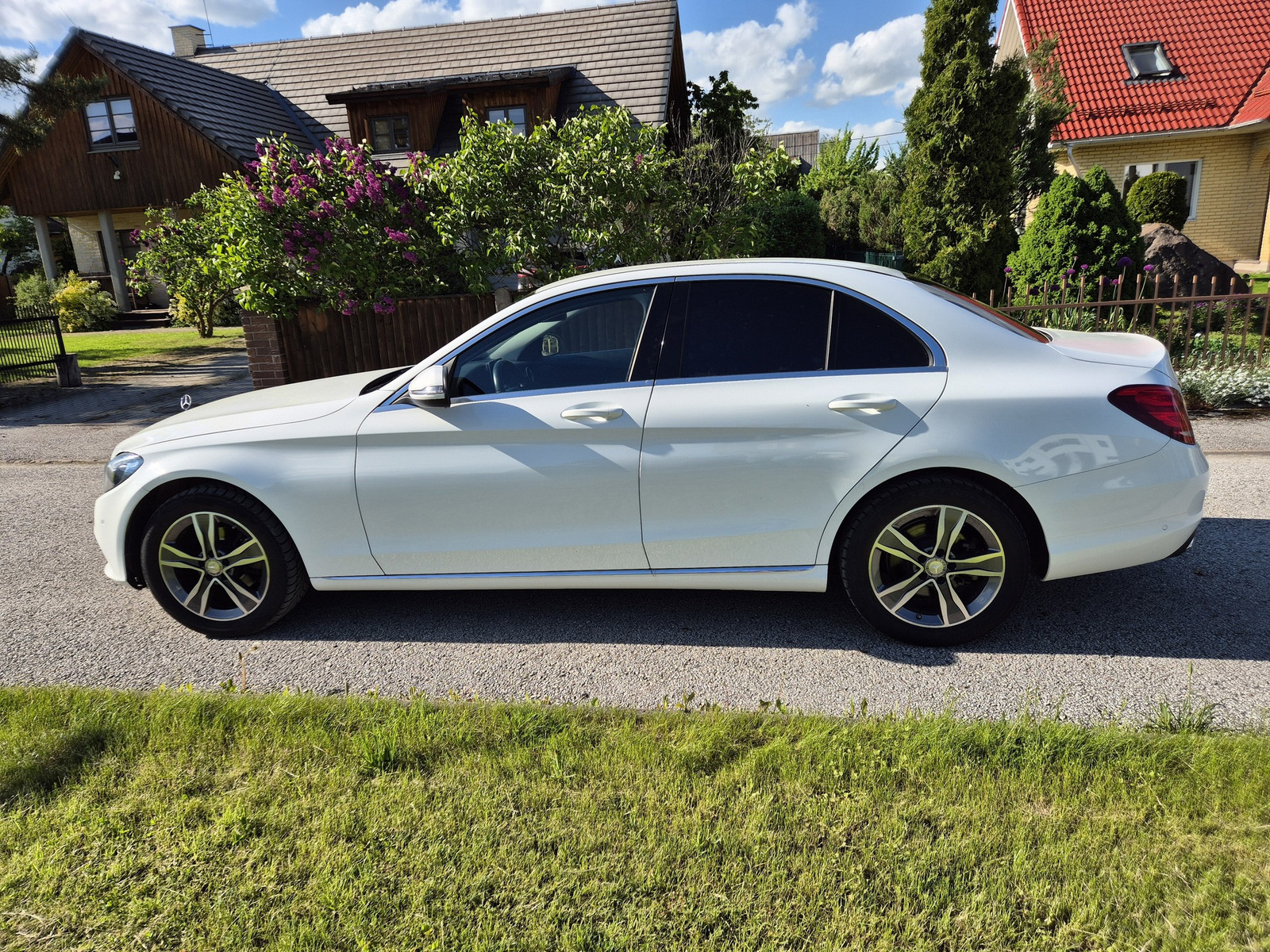Mercedes-Benz C 180 2015, kuva 3/11