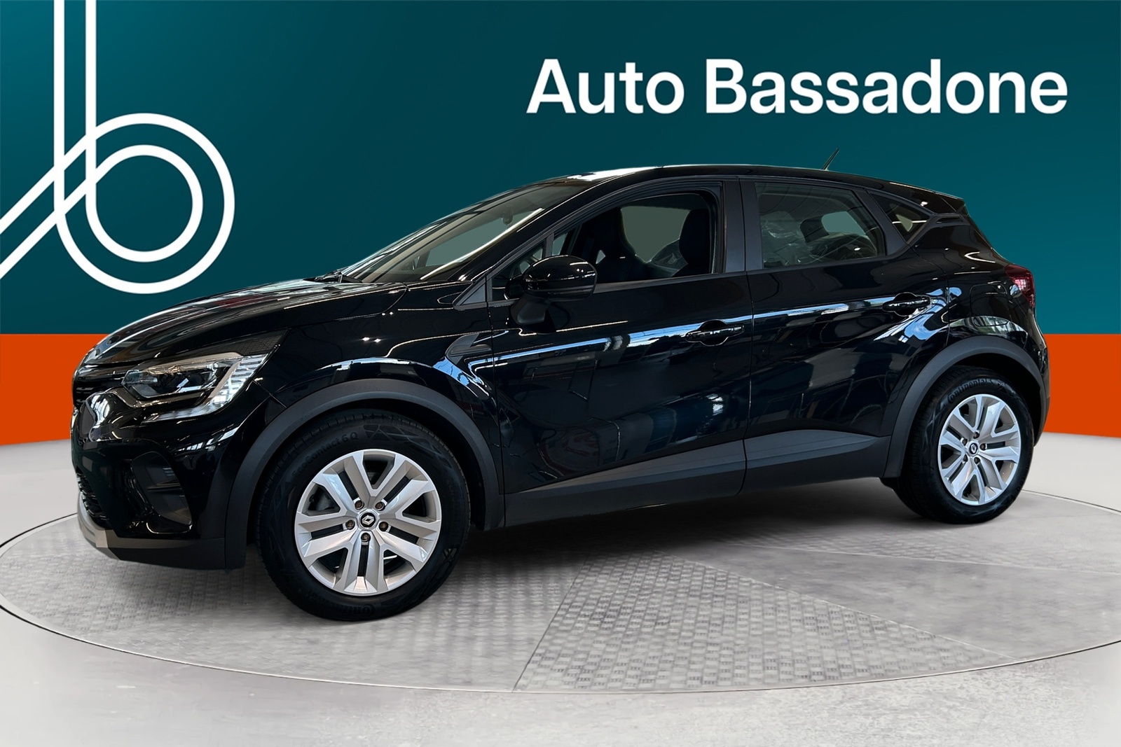 Renault Captur 2022, photo 2/15