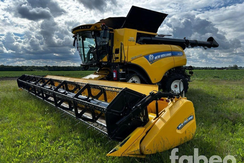 New Holland CR10.90 Revelation Twin Rotor, 470 kW, diesel